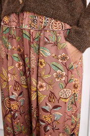 PANTALÓN ESTAMPADO MULTICOLOR - ROSA