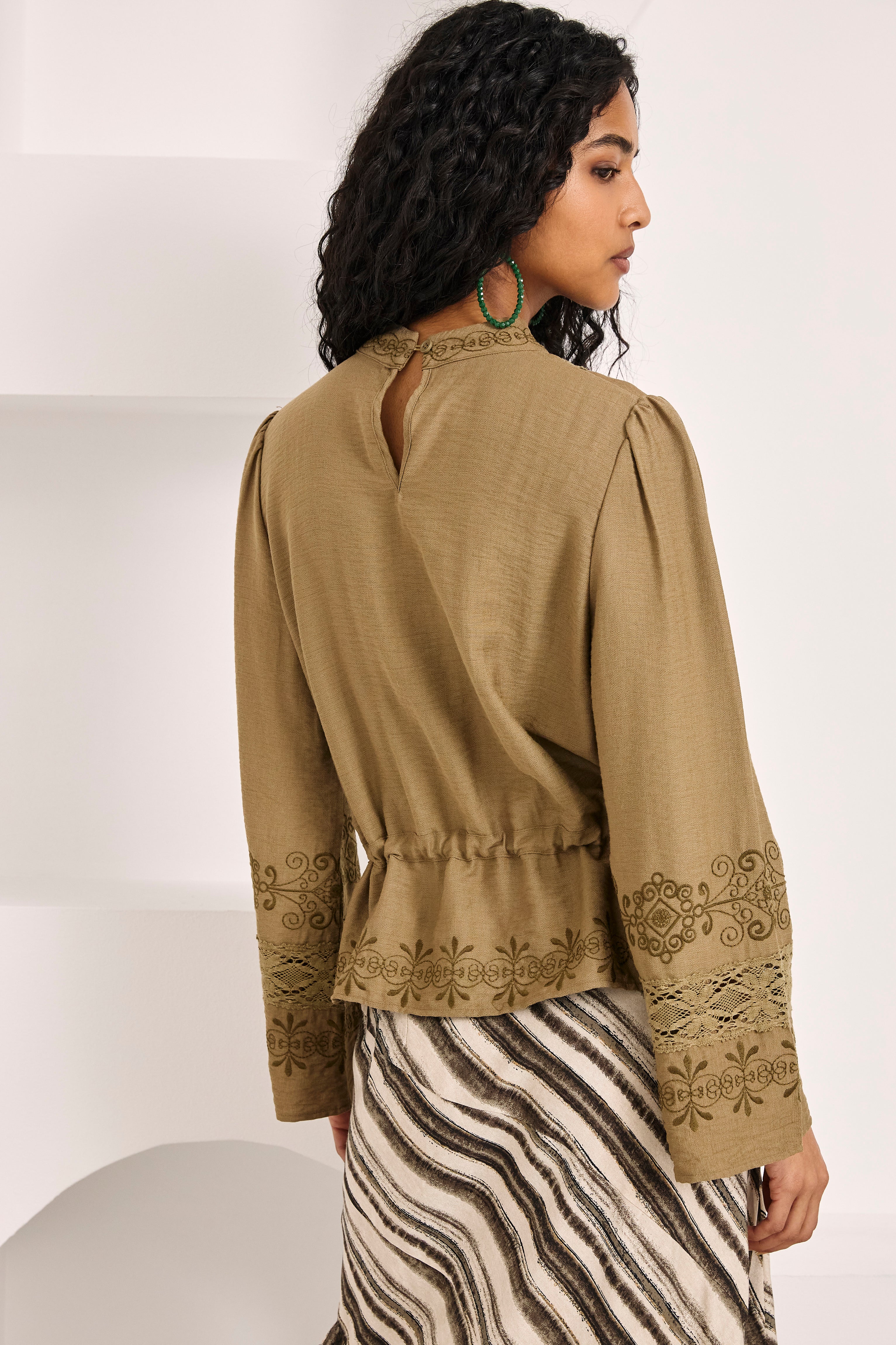 EMBROIDERED AND GUIPURE LACE BLOUSE - KHAKI - KHAKI