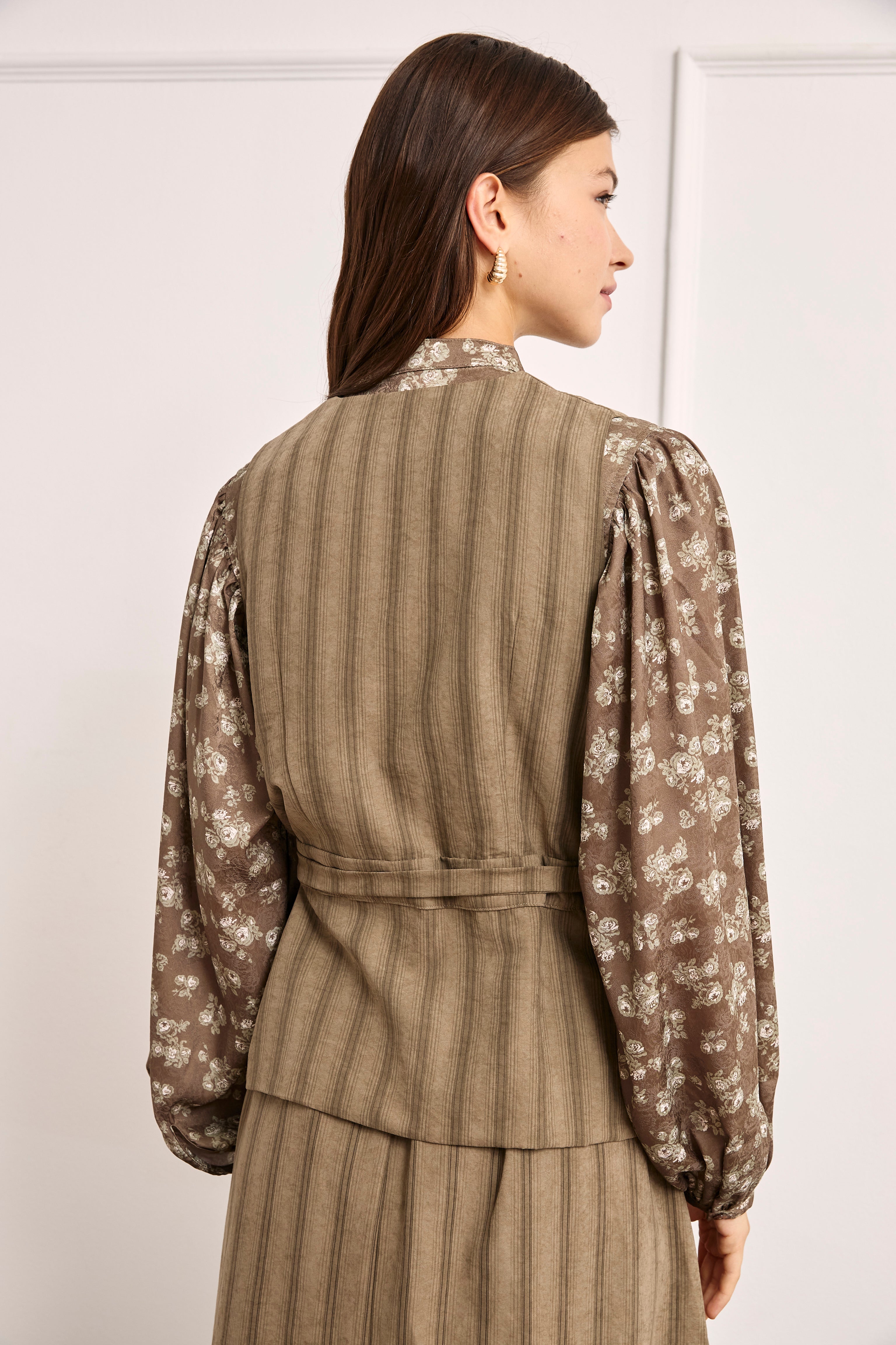 Striped vest with embroidery - KHAKI