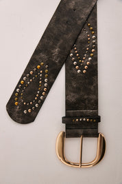 CINTURÓN PIEL CUARTEADA TACHUELAS - NEGRO