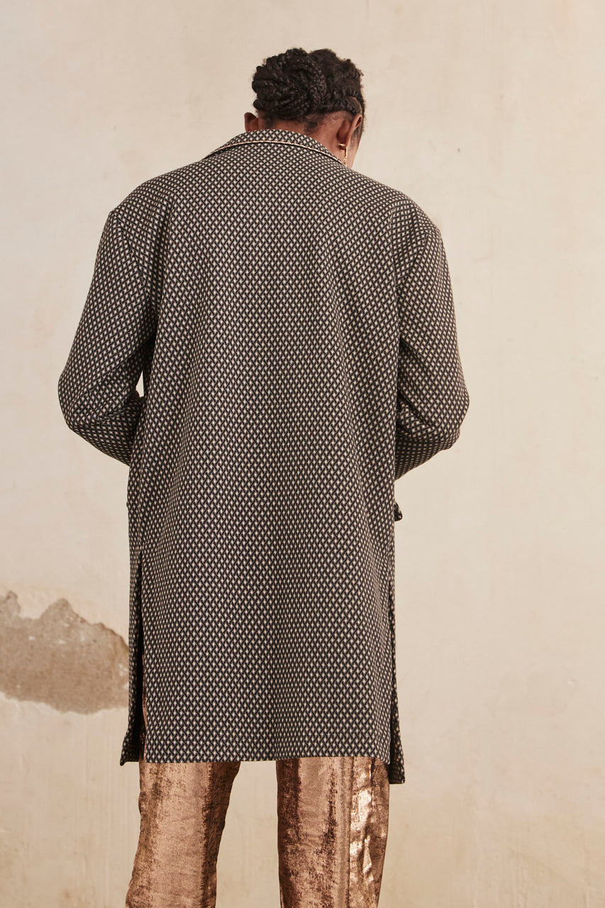 JACQUARD COAT WITH FANCY CUFF - BLACK