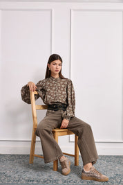 Printed blouse with puff sleeves - KHAKI