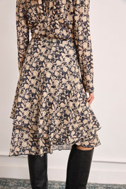 FALDA ASIMÉTRICA ESTAMPADA - NEGRO