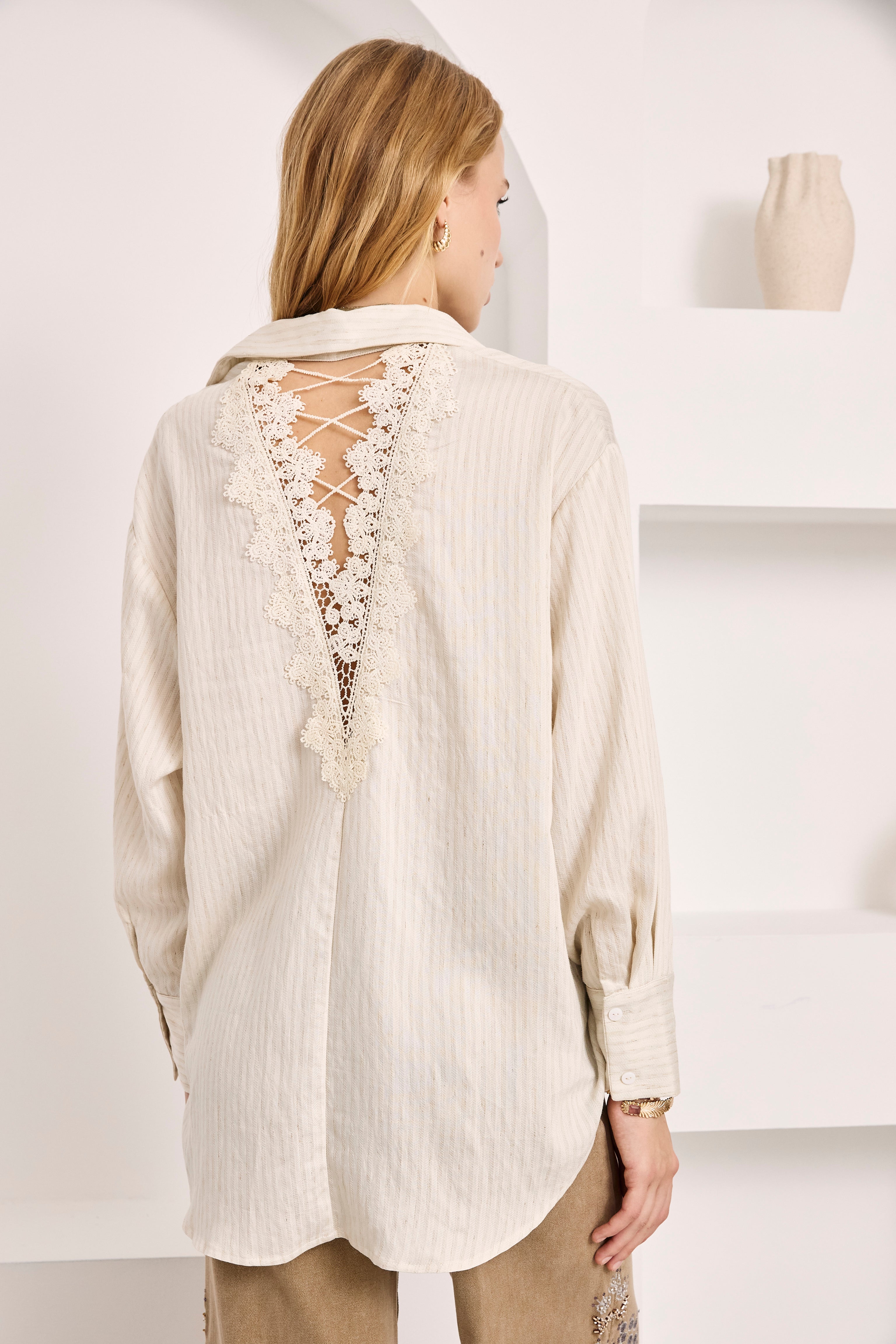 GUILLOTINE BLOUSE WITH GUIPURE DETAILS - IVORY - ECRU