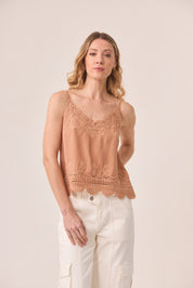 TOP LENCERO CON BLONDA A TONO - BEIGE