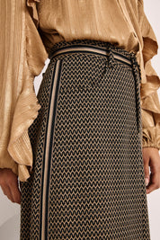 FALDA JACQUARD CINTA BORDADA - NEGRO