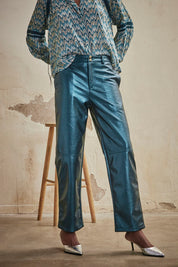 PANTALON RECTO SIMIL PIEL METALIZADA - GREEN