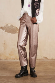 PANTALON RECTO SIMIL PIEL METALIZADA - SILVER