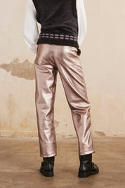 PANTALON RECTO SIMIL PIEL METALIZADA - SILVER