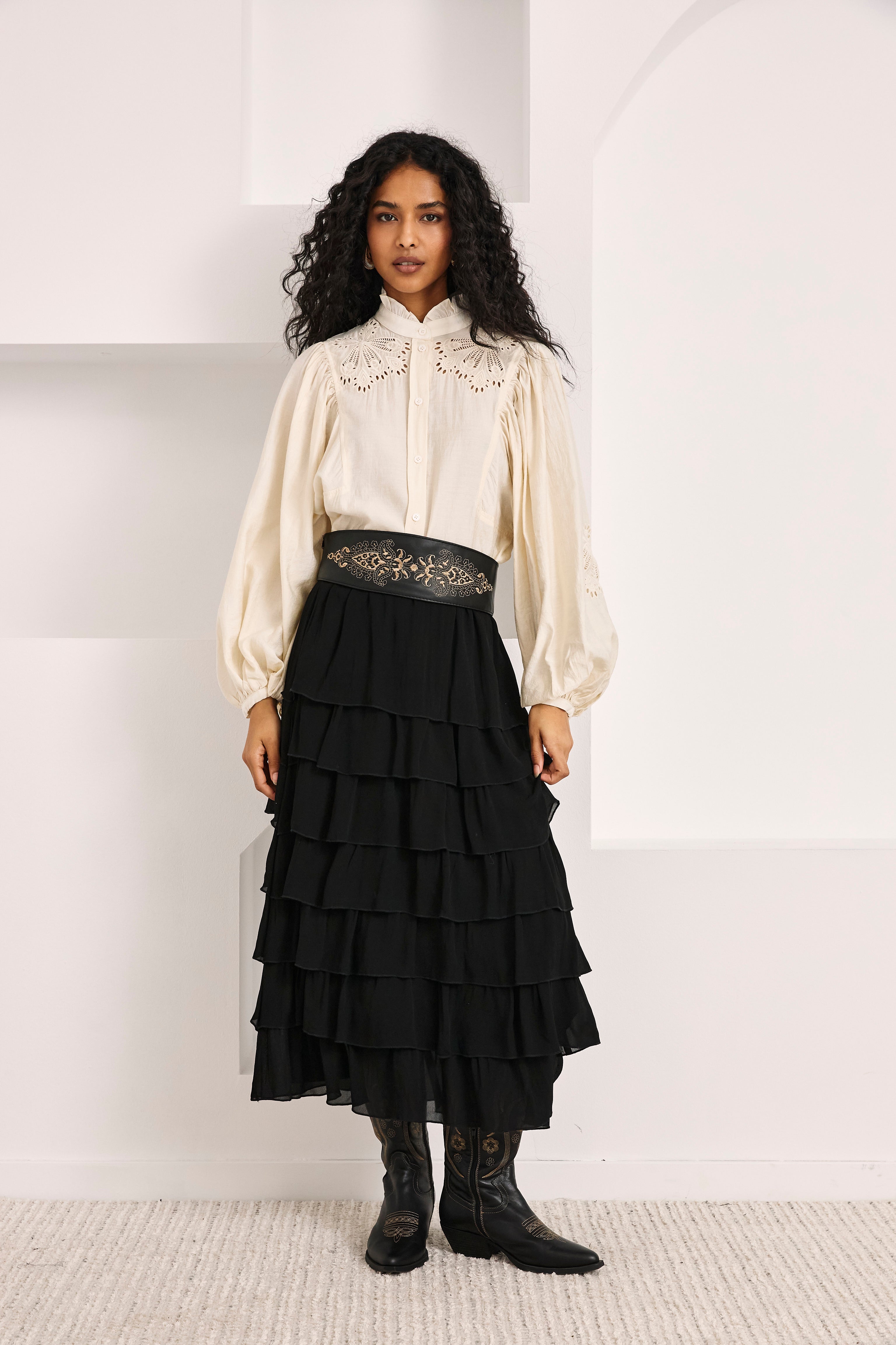 NI.YASMIN-000029_2.jpg