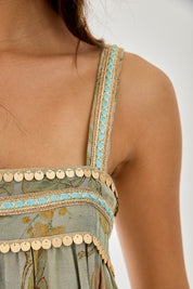 VESTIDO FLORES TIRANTES BORDADOS - AZUL