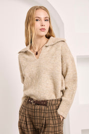 JERSEY CUELLO SOLAPAS - CAMEL