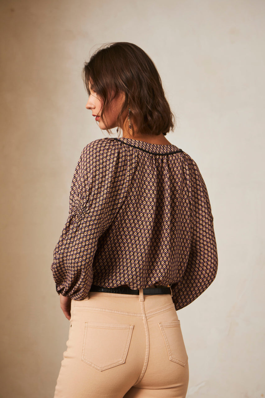 PRINTED LONG SLEEVE BLOUSE - BLACK