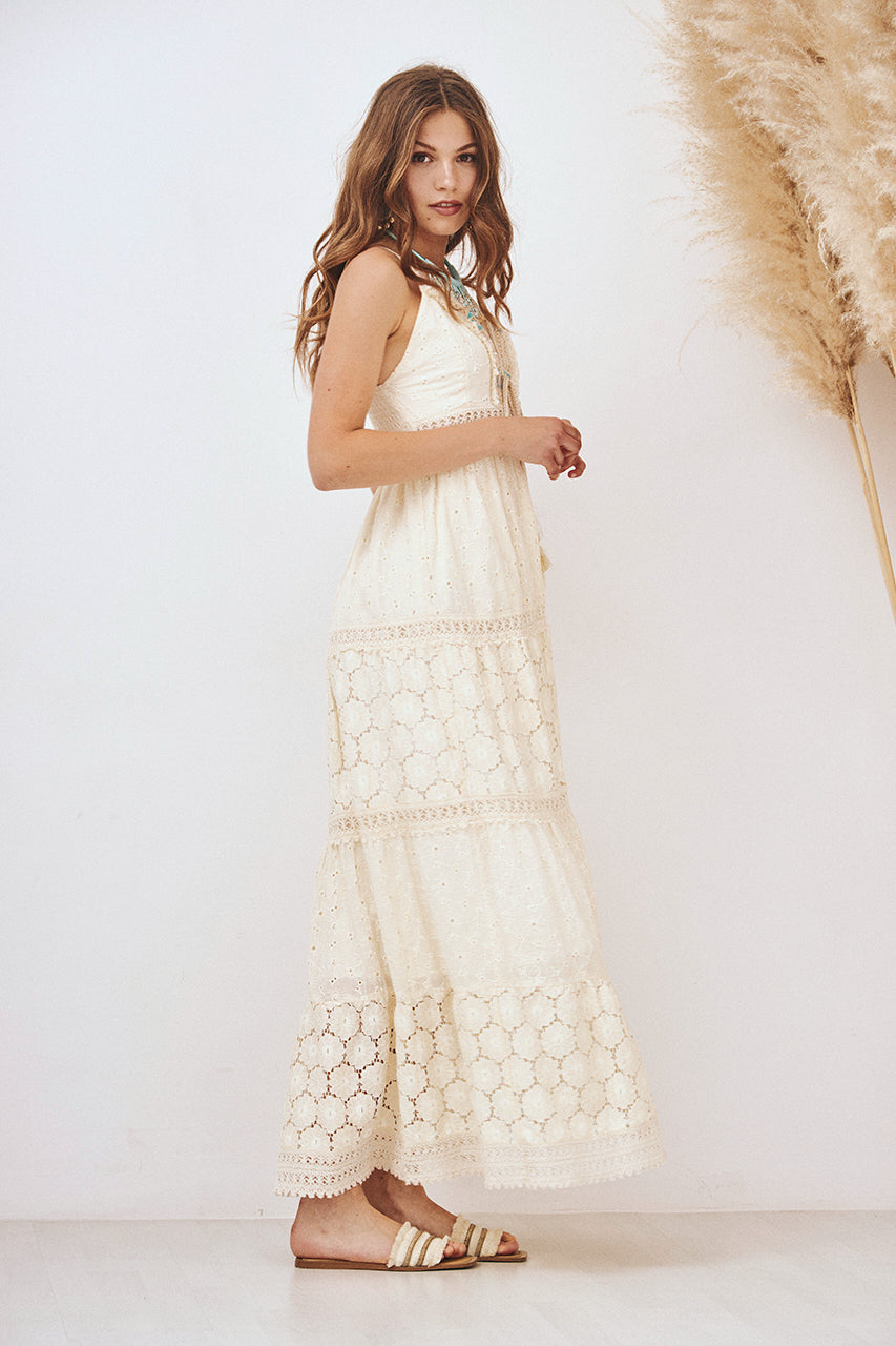 VESTIDO LARGO CON BORDADO Y BLONDAS - CRUDO