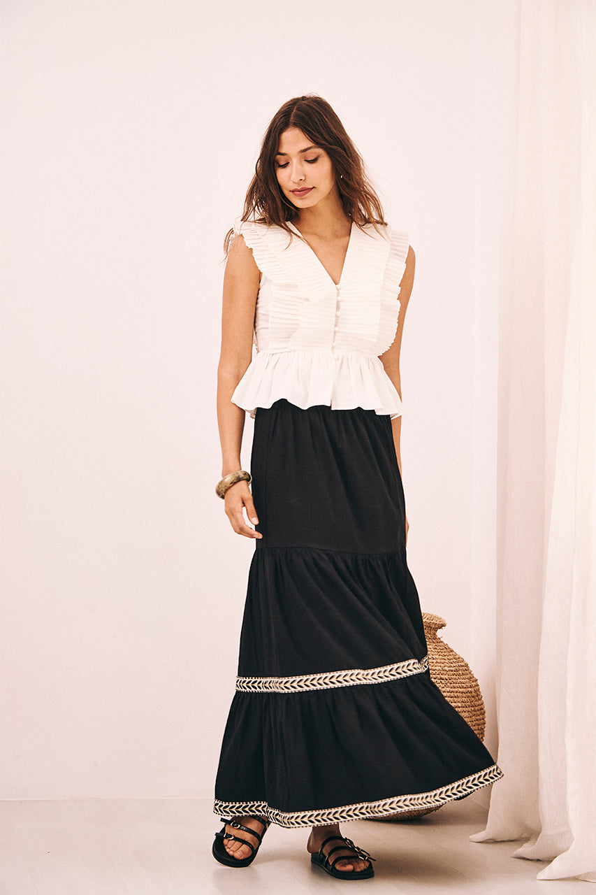 SLEEVELESS CROP TOP - WHITE