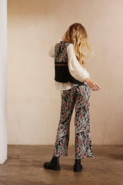 JACQUARD VEST WITH EMBROIDERED RIBBONS - BLACK
