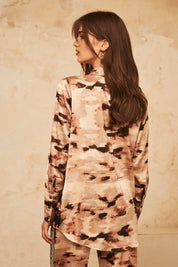 BLUSA MANGA LARGA ESTAMPADA CON PASAMANERÍA - SAND