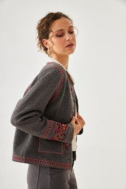 CHAQUETA ROMÁNTICA BORDADO - GREY