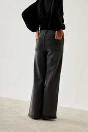 JEANS BOLSILLOS BORDADOS - GREY
