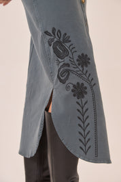 FALDA DENIM BORDADO FLORAL - BLUE