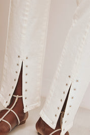 3D FLORAL DENIM TROUSERS - WHITE