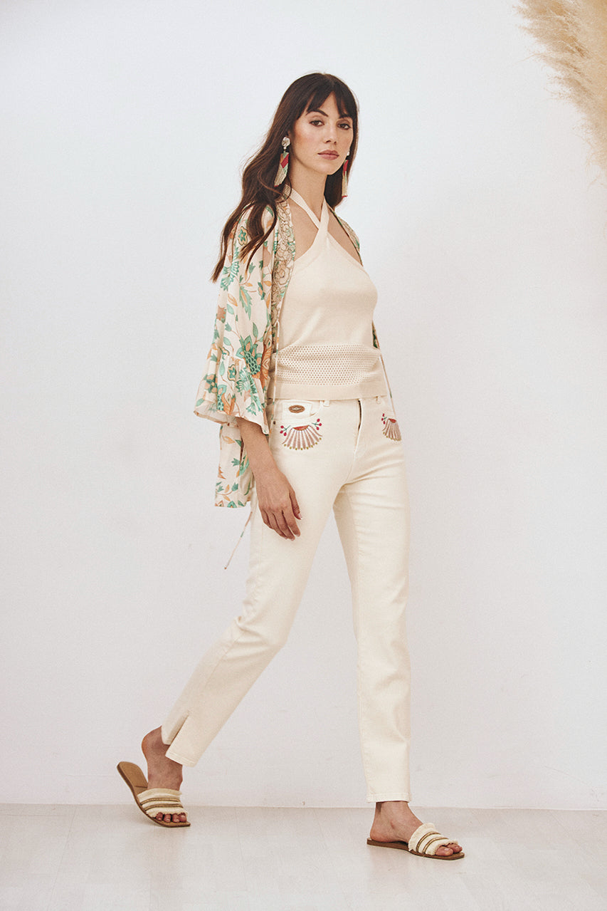 SU.KAJAL_000001_2-ss25.jpg