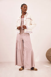 CHAQUETA DENIM BORDADO CONTRASTE - BLANCO