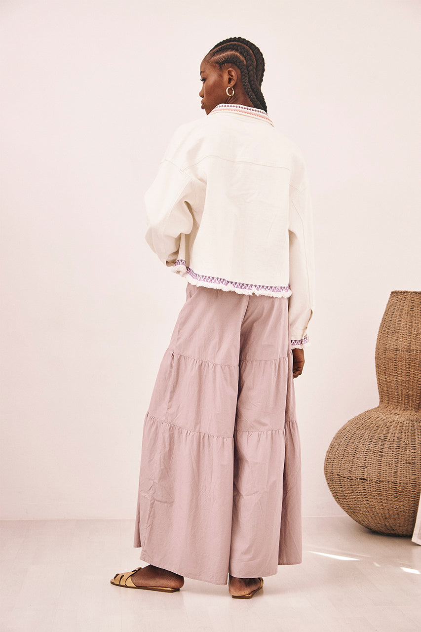 CHAQUETA DENIM BORDADO CONTRASTE - BLANCO