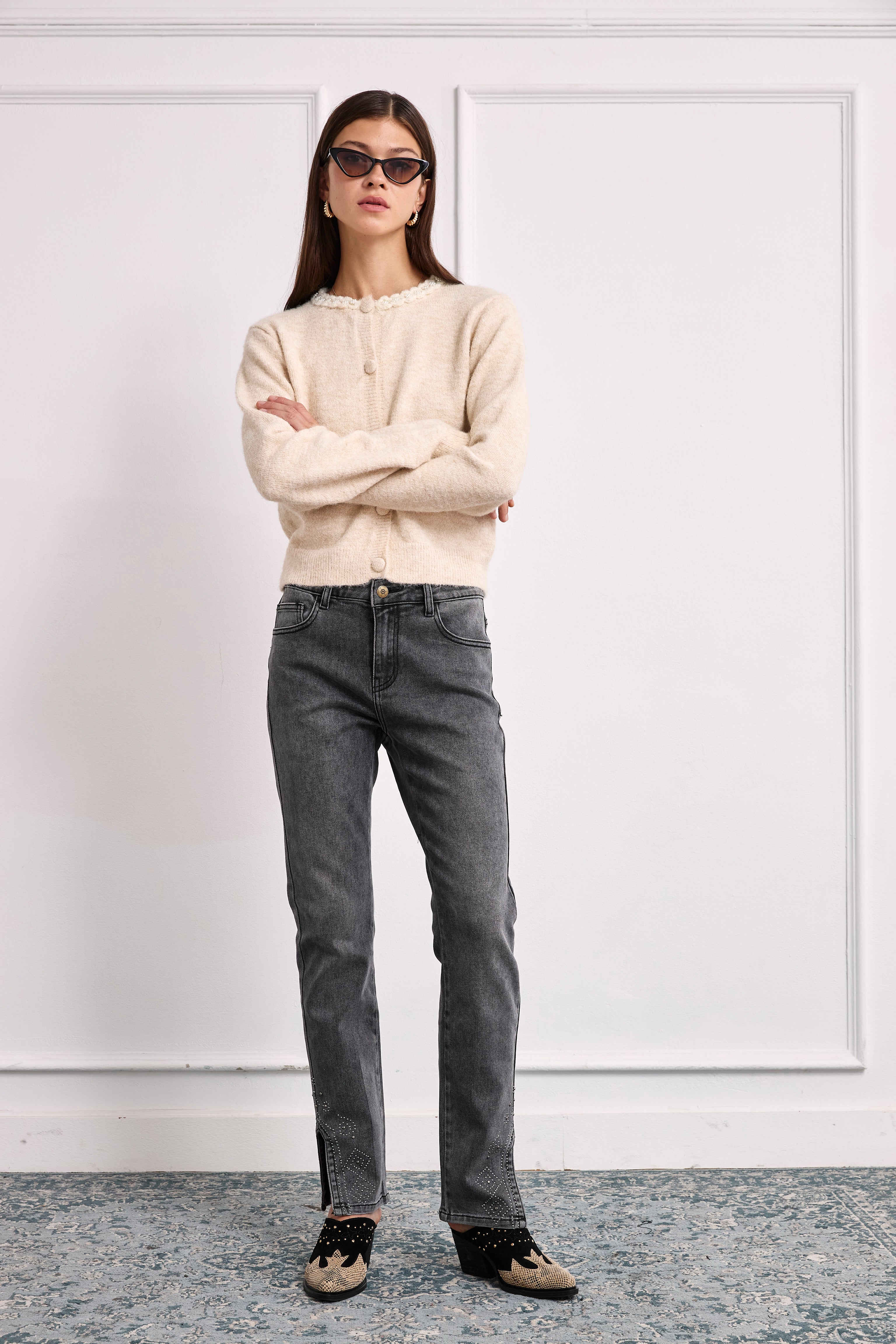 SU.MOVAR-000012_2.jpg