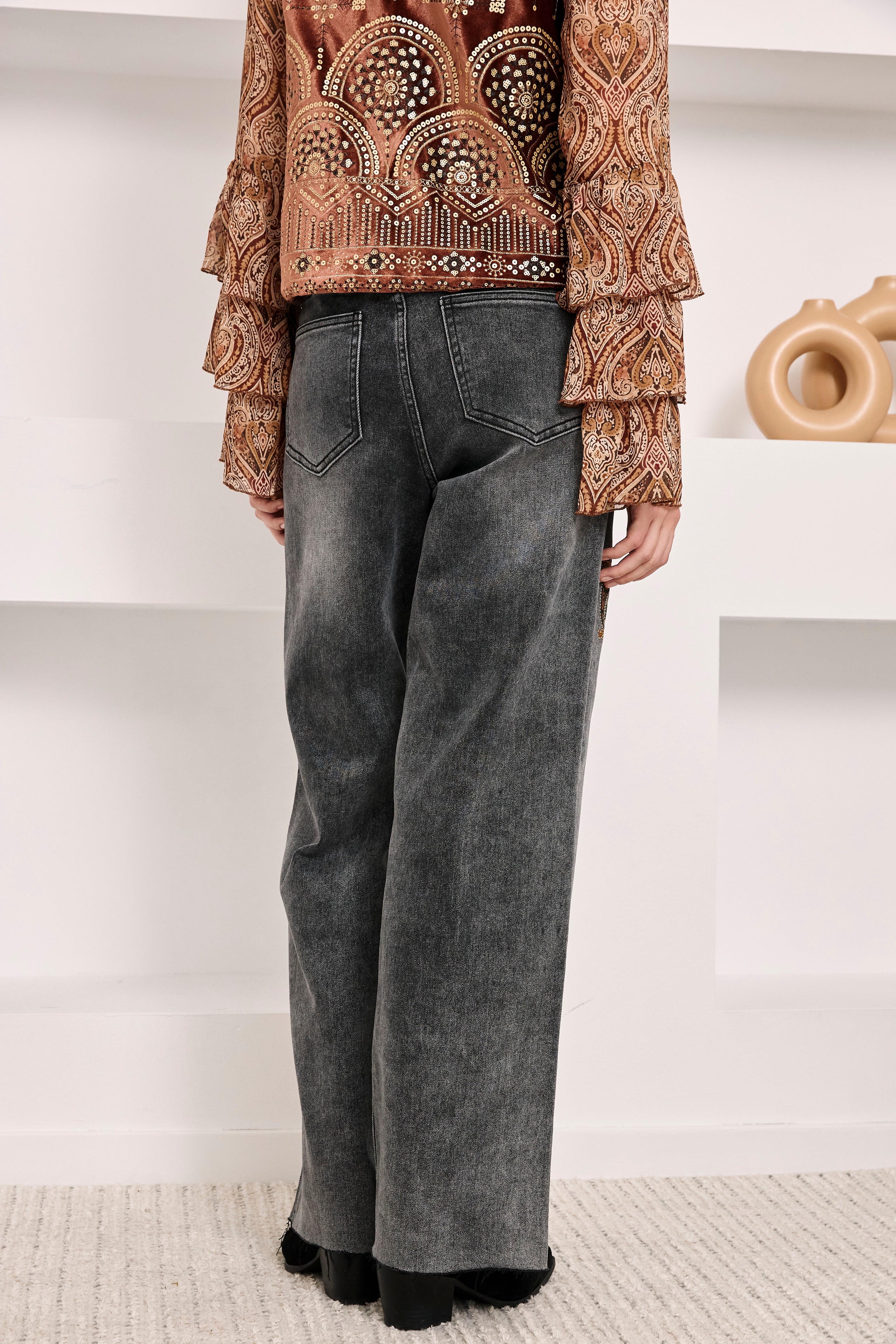 JEANS DESGASTADOS PAISLEY - GRIS