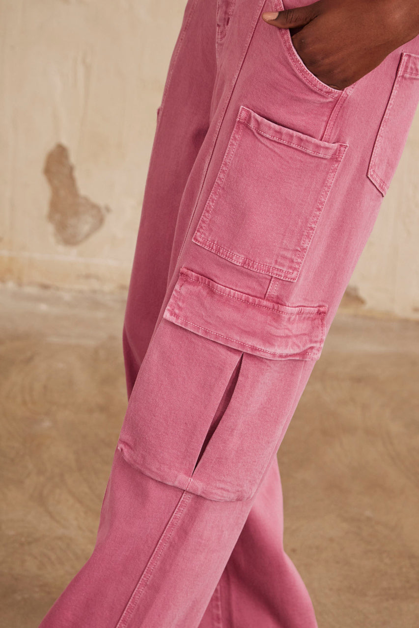 PANTALÓN AMPLIO DE SARGA CON BOLSILLOS - MAGENTA