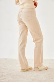 JEANS DETALLE DE FLOR - IVORY