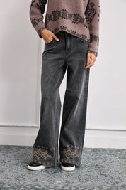 EMBROIDERED LOW-RISE JEANS WITH CONTRAST - GREY - BLACK