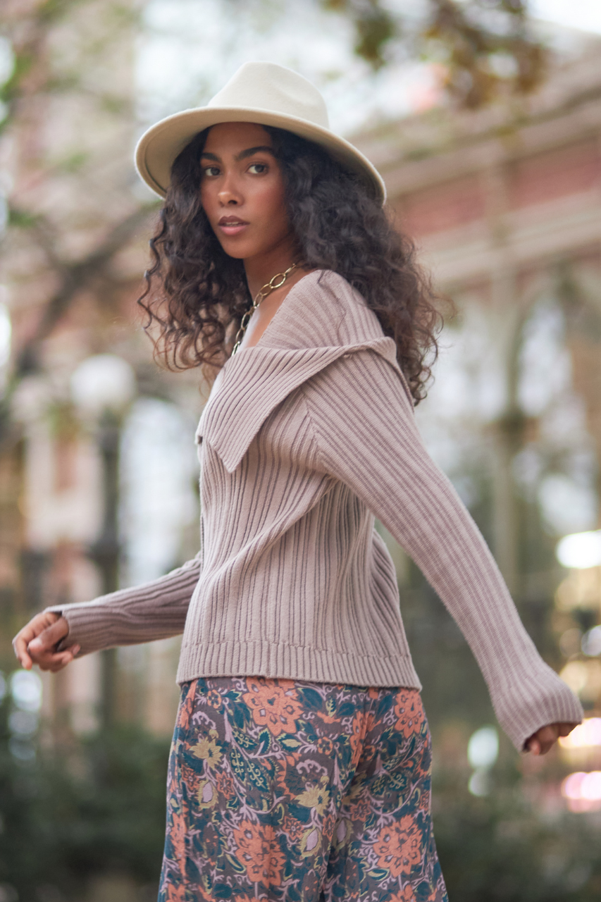 JERSEY CUELLO VUELTO HOMBROS - TAUPE