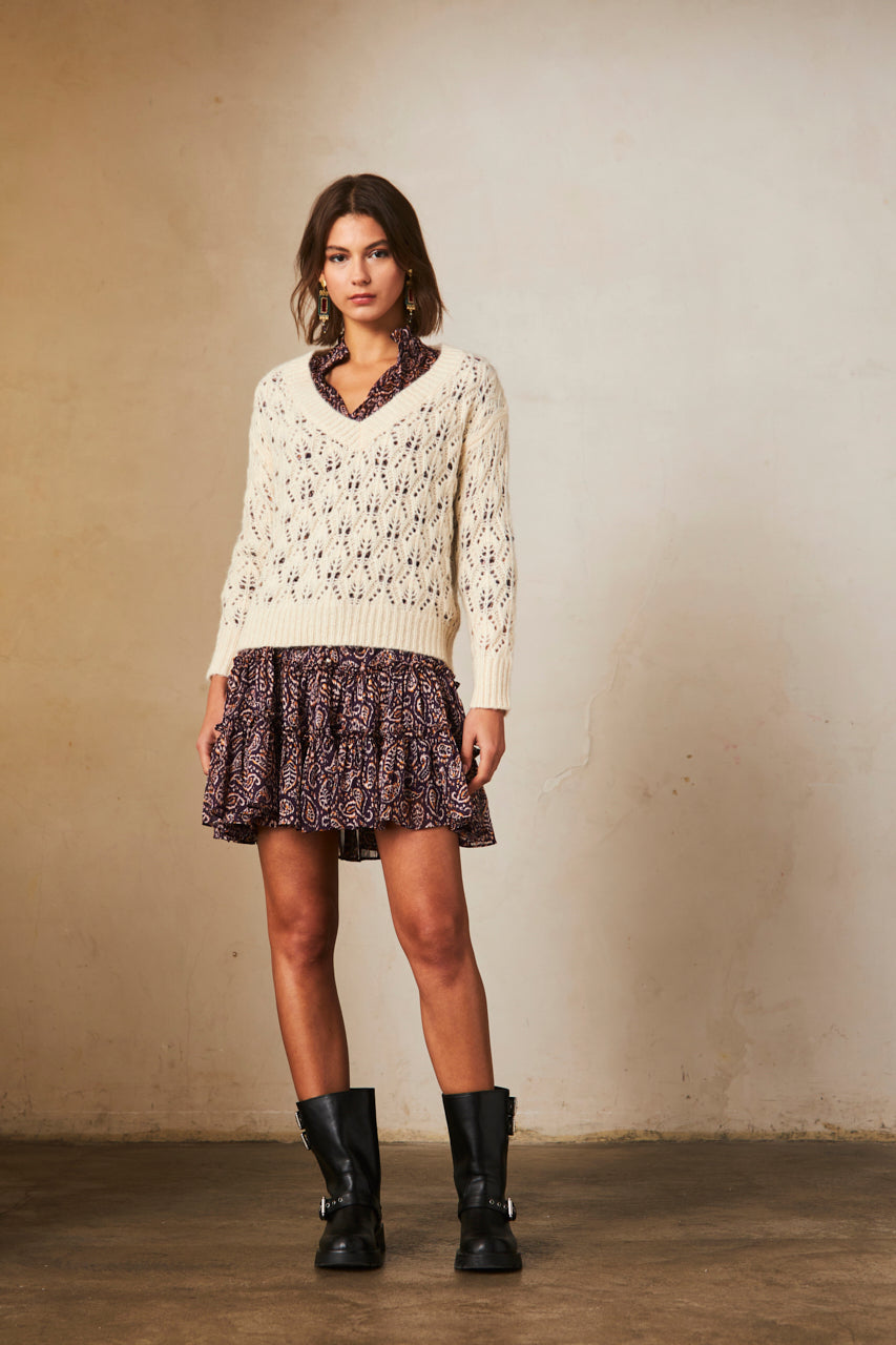 Long-sleeved V-neck sweater with openwork - ivory