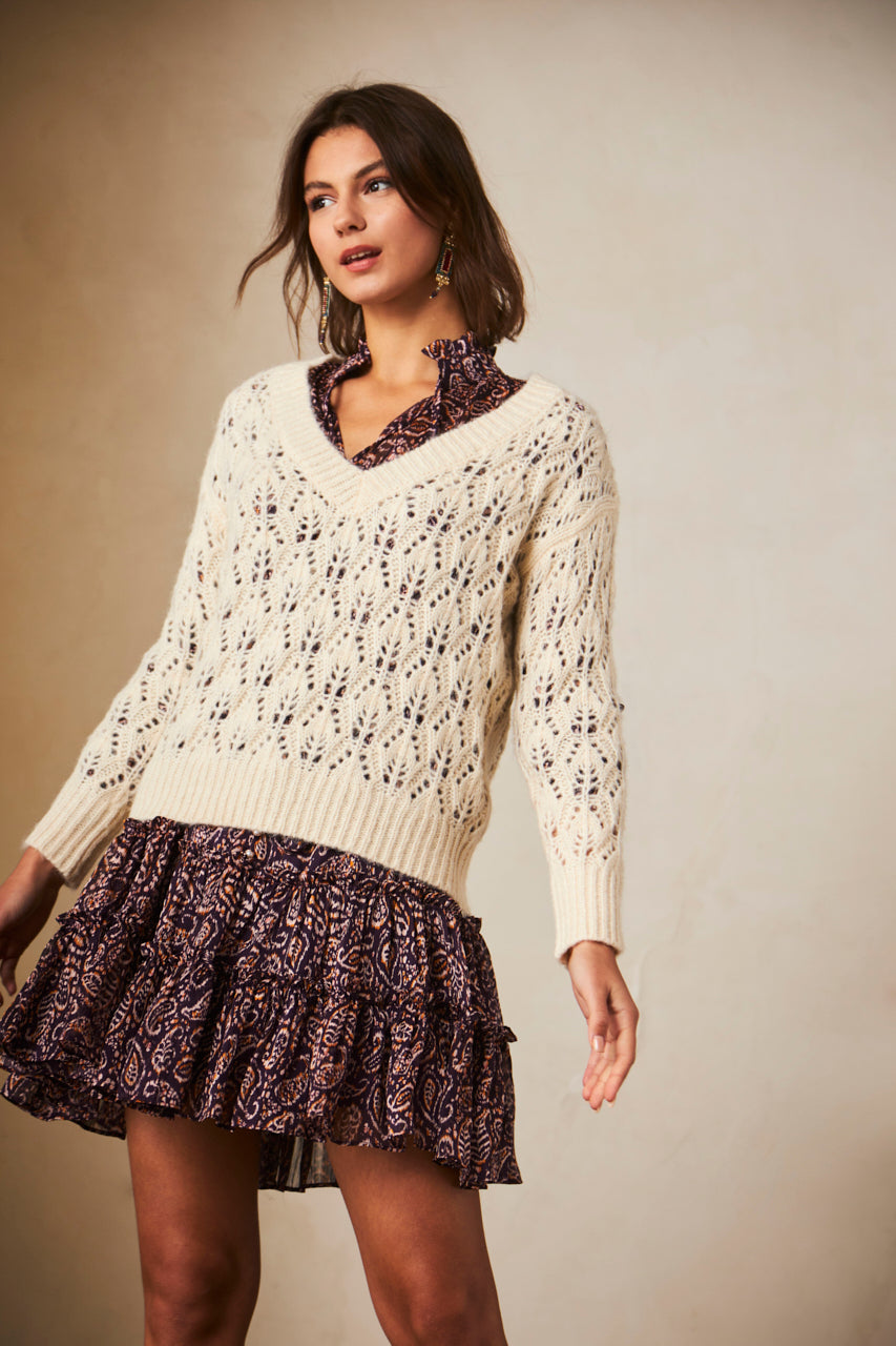 Long-sleeved V-neck sweater with openwork - ivory