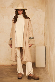JERSEY OVERSIZE MANGA LARGA CUELLO CISNE COMBINADO CON TEJIDO ACOLCHADO - IVORY