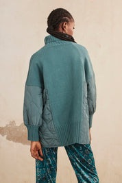 JERSEY OVERSIZE MANGA LARGA CUELLO CISNE COMBINADO CON TEJIDO ACOLCHADO - GREEN