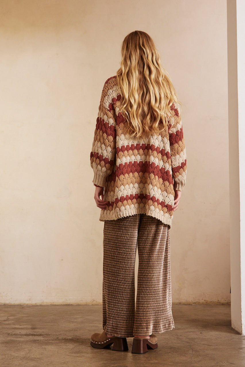 CARDIGAN LARGO MANGA LARGA LISTADO CON CALADOS - SAND
