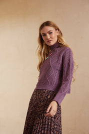 JERSEY CROPPED MANGA LARGA Y CUELLO ALTO ARANES - PURPLE