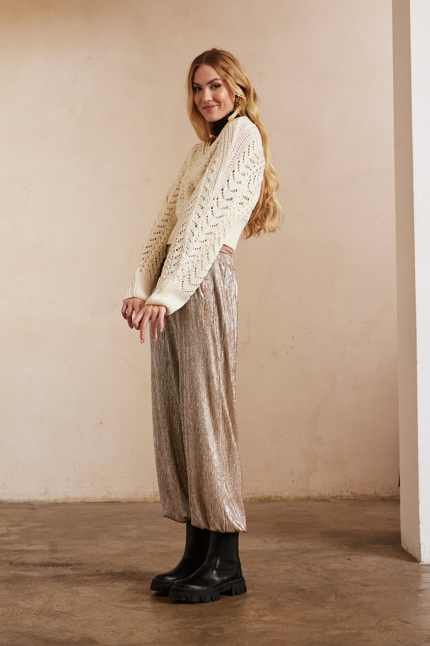 JERSEY CROPED MANGA LARGA CON CALADOS - IVORY