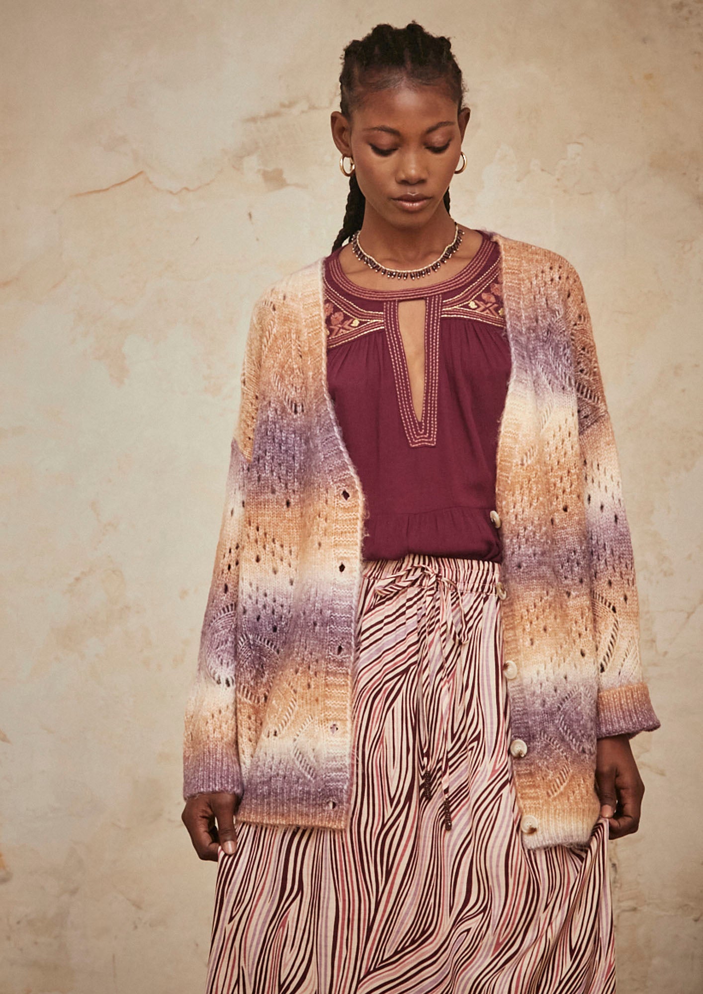 CÁRDIGAN OVERSIZE MANGA LARGA CON CALADOS Y DEGRADADO - MAUVE