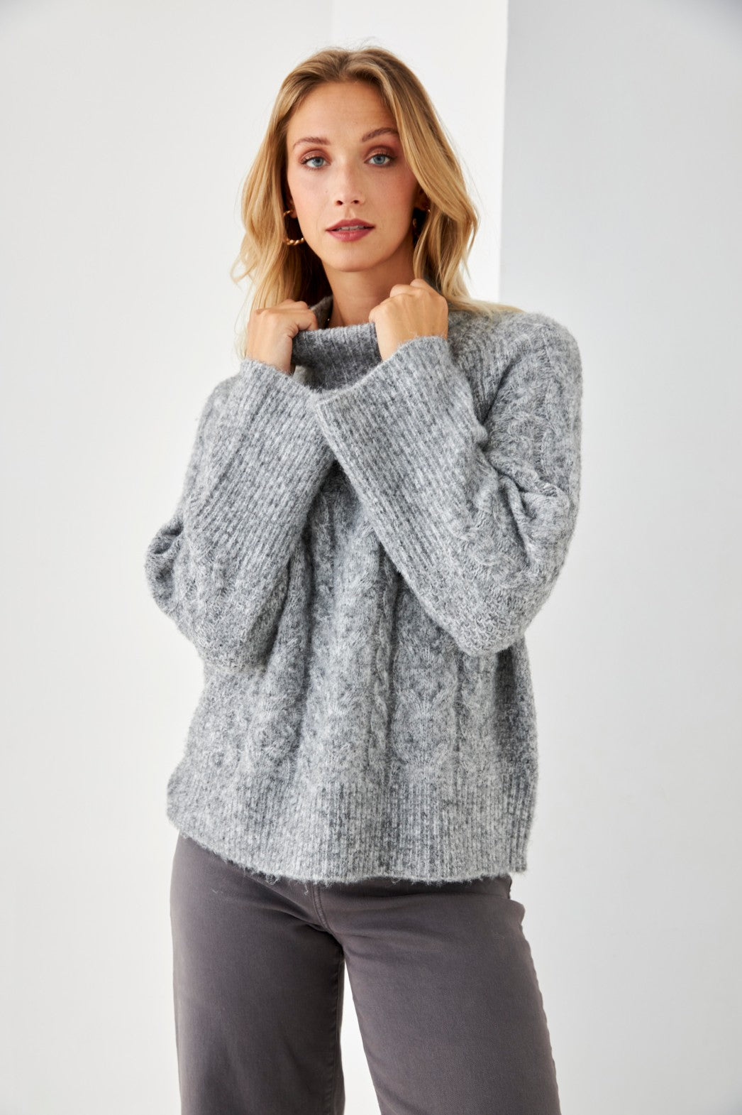 JERSEY TRENZADO CUELLO PERKINS - GREY