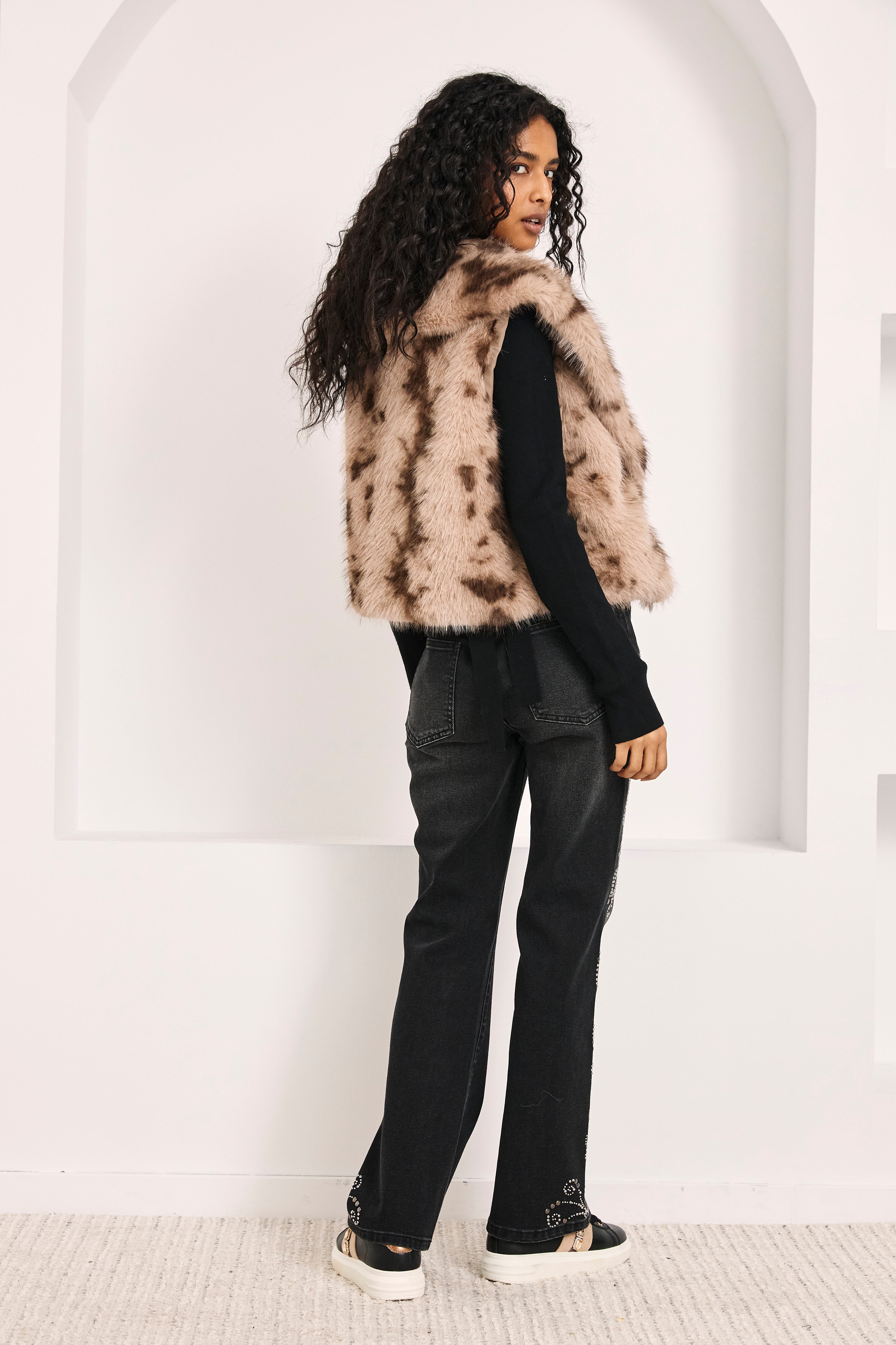 CHALECO PELO PRINT - CAMEL