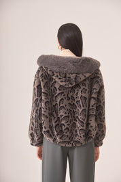 ABRIGO CORTO PRINT ANIMAL CAPUCHA - GREY