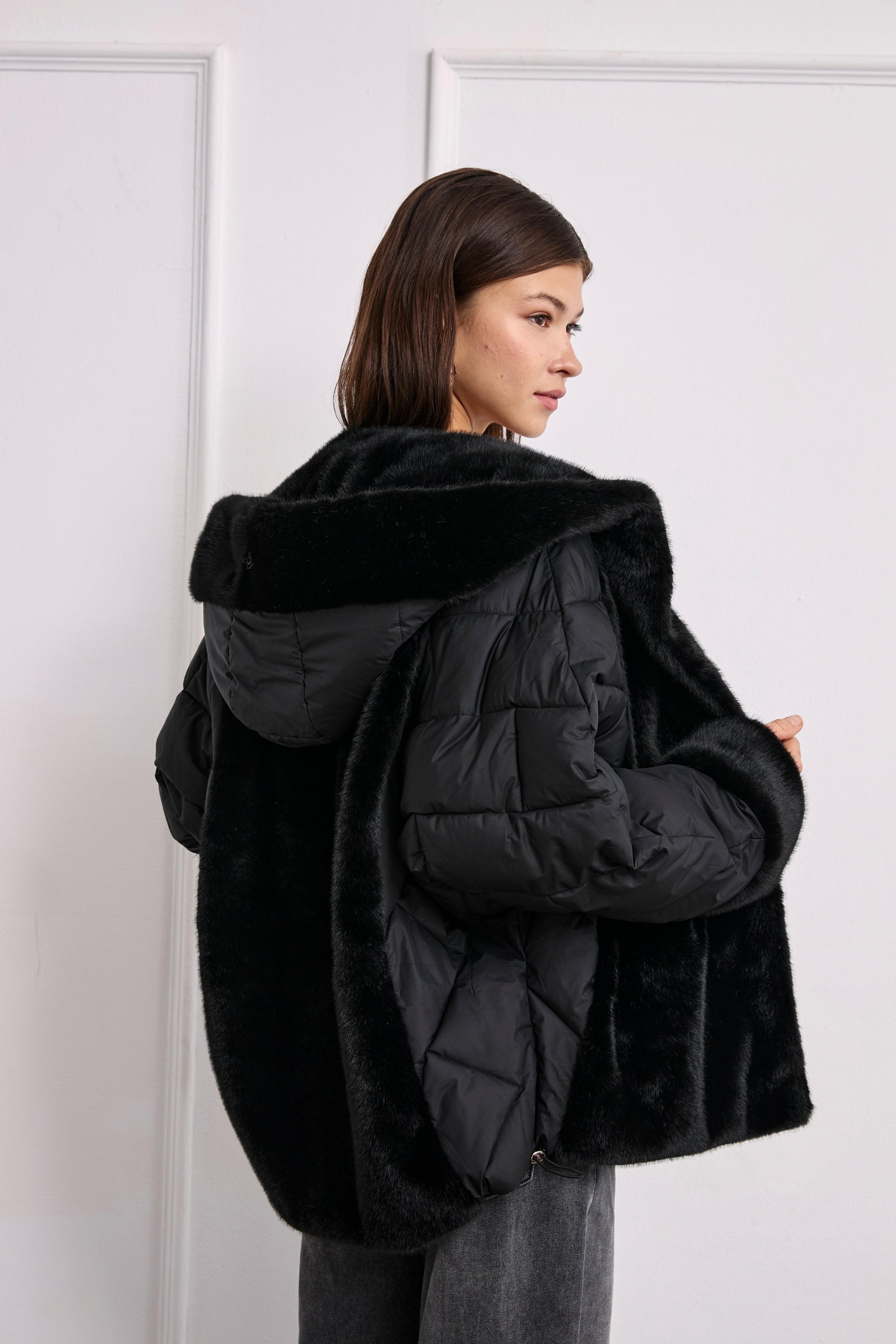 CHAQUETA COMBINADA PELO - NEGRO