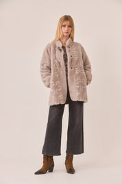 FUR COAT WITH BROOCH - GREY