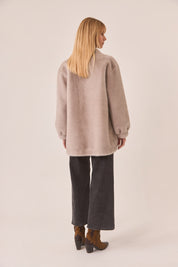 FUR COAT WITH BROOCH - GREY