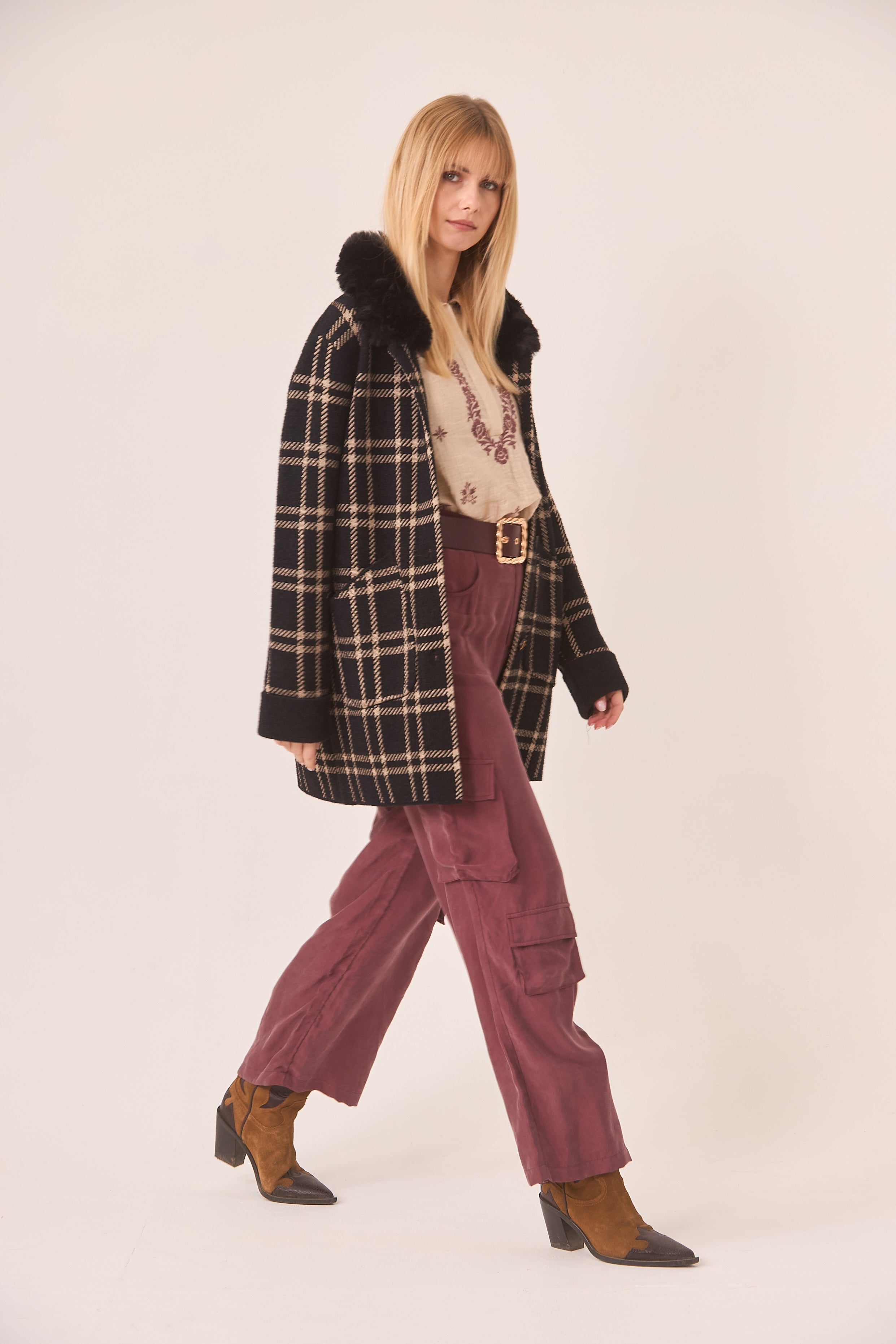 YL.CLARKIA-000013_5_8237858e-03fe-4485-a752-fdb328f70af3.jpg