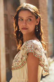 OVAL AND PEARL PENDANT EARRINGS - WHITE